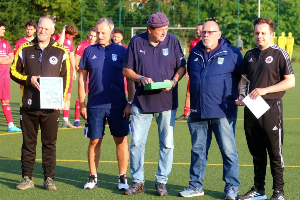 Vom KFV Ostholstein ausgezeichnet: Der schiedsrichterfreundlichste Verein kommt vom Gogenkrog